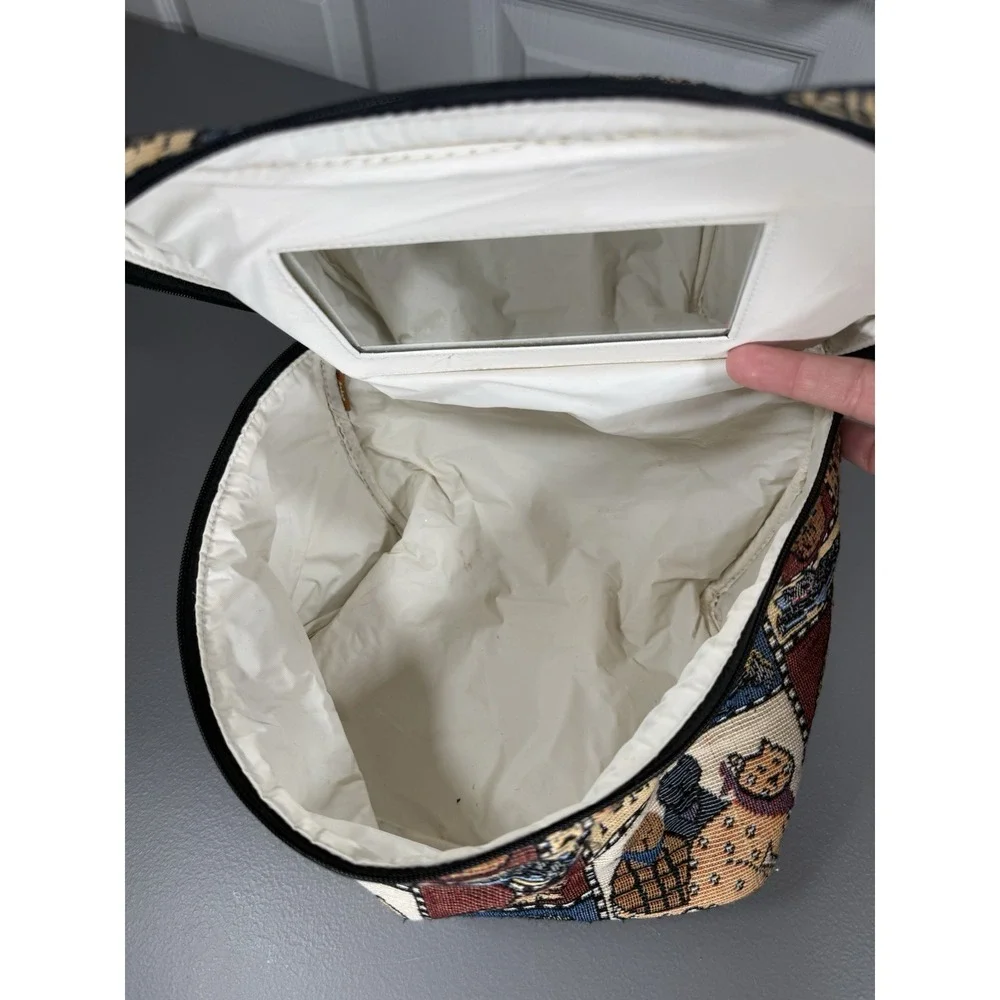 Vintage Friendly Felines Cats Tapestry Makeup Cosmetic Travel Bag Mirror Totes